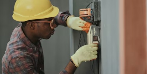 Elektrikçi Web Sitesi ile Arıza Telefonlarını Rakibinizden Önce Alın